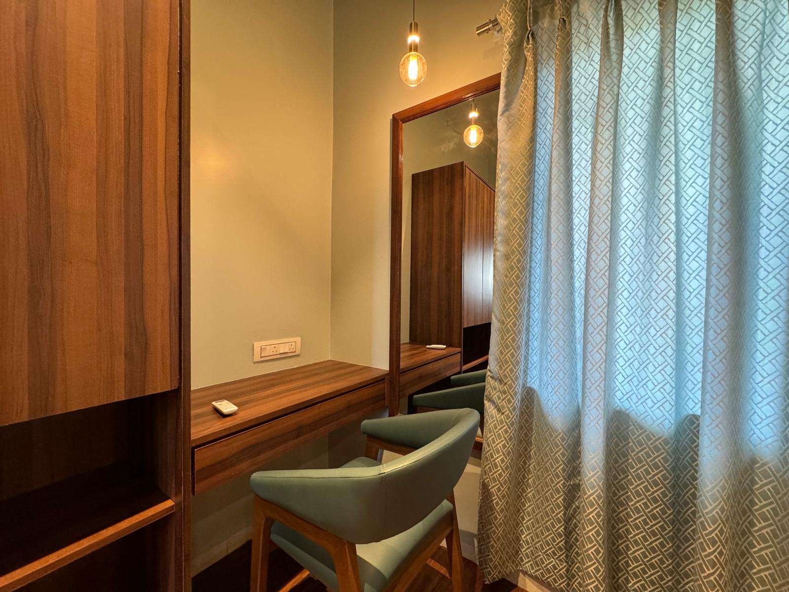 whatsapp-image-2024-08-06-at-11-87341876