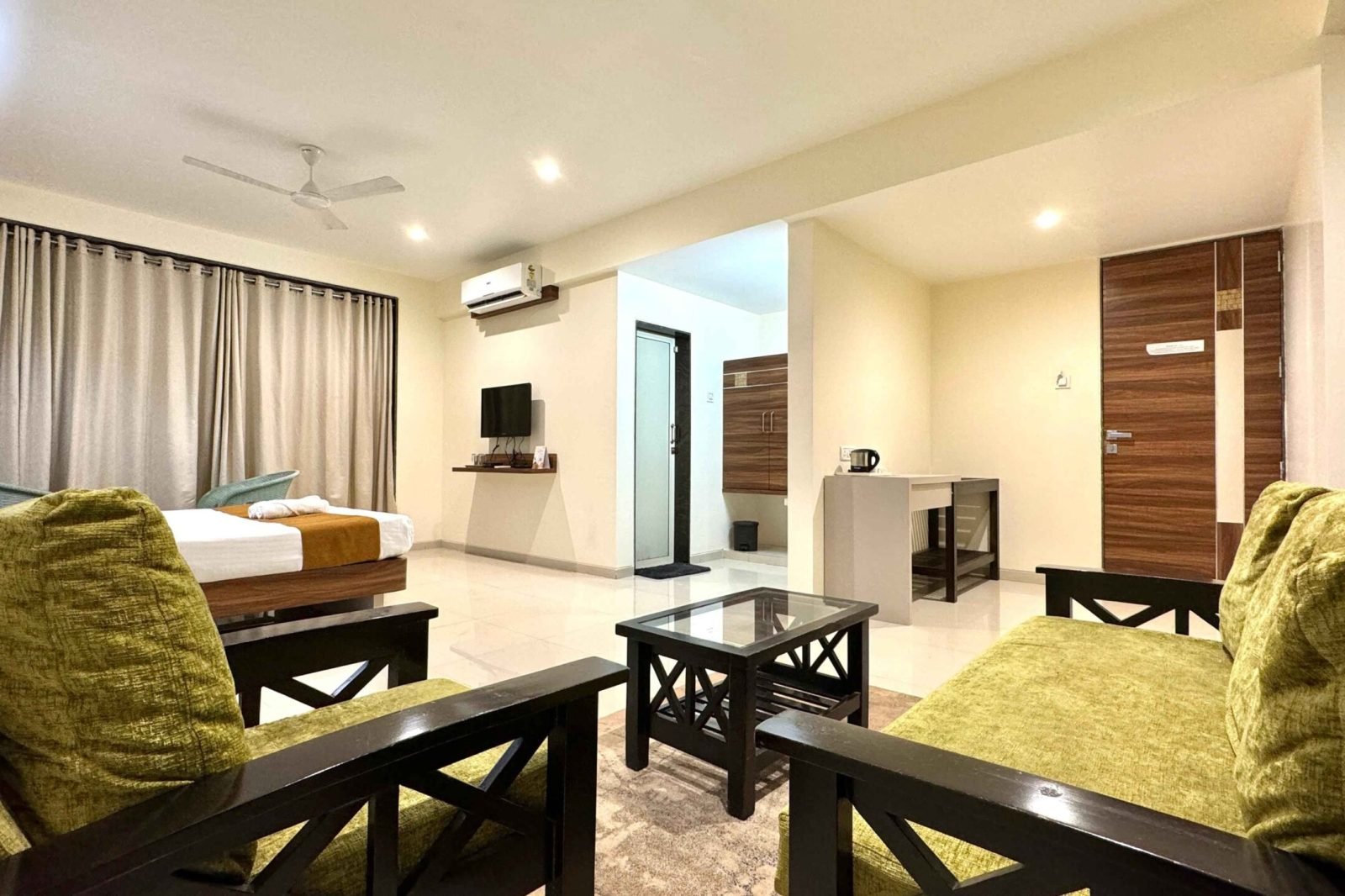 compressed-whatsapp-image-2024-09-11-at-12.36.46-pm